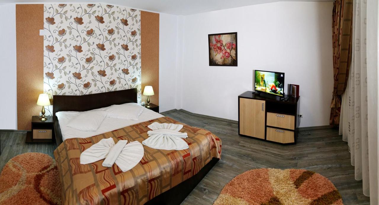 Hotel Boutique Garden Resort By Brancoveanu โมเอเชอ เด จอส ภายนอก รูปภาพ