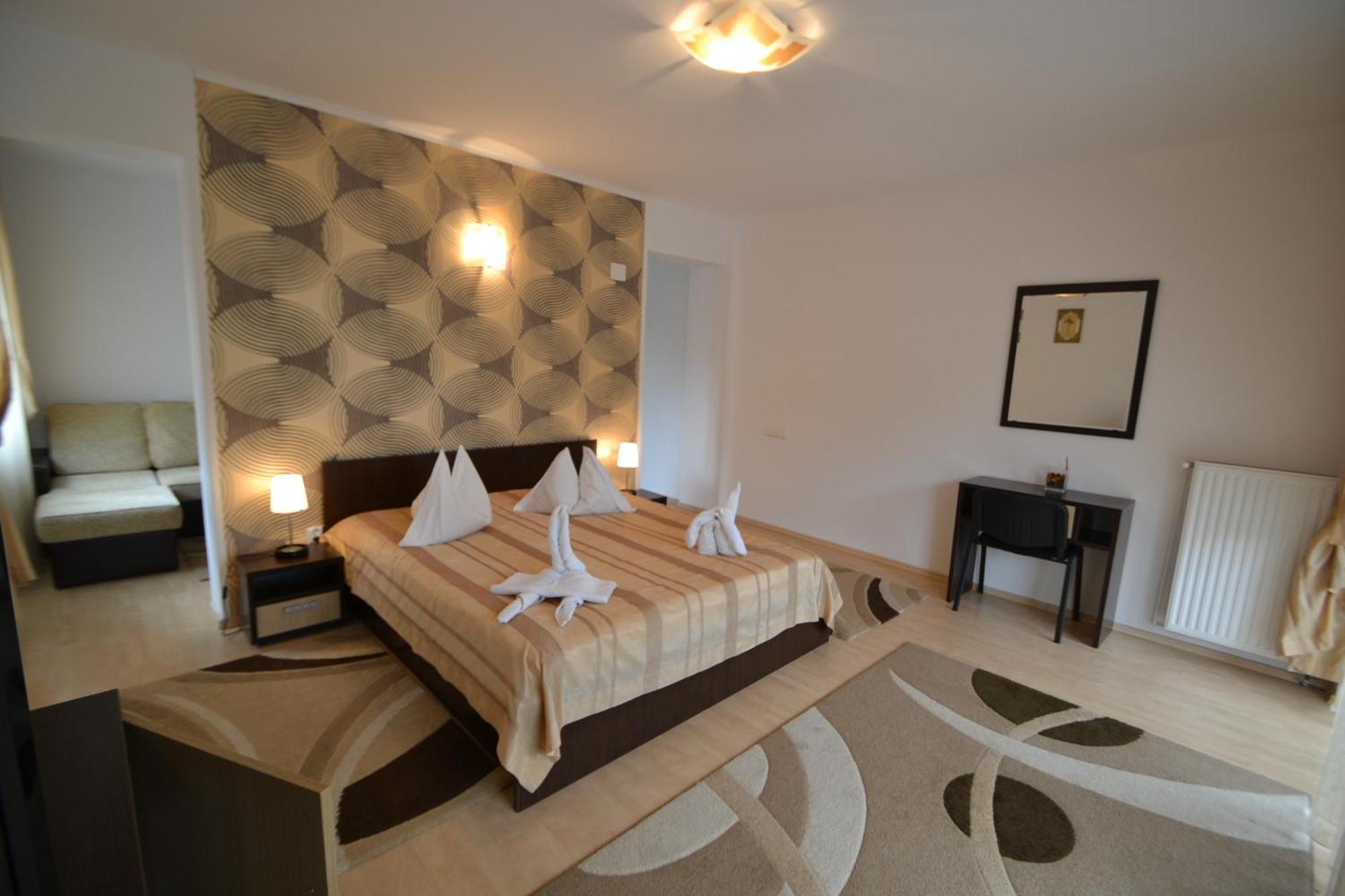 Hotel Boutique Garden Resort By Brancoveanu โมเอเชอ เด จอส ภายนอก รูปภาพ